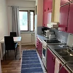 Keskusta-asunto 52 M2, Kauppakeskuksen Vieressae Hyvinkää