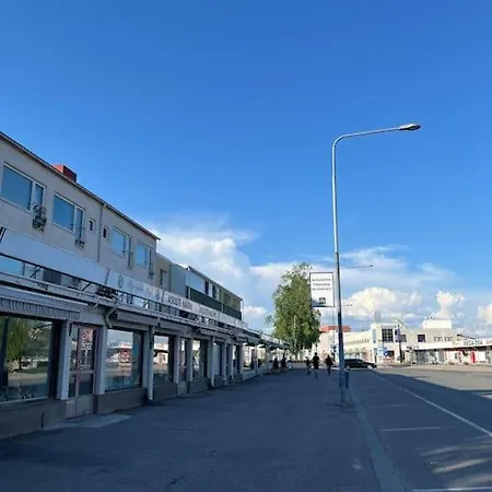 Apartment Keskusta-asunto 52 M2, Kauppakeskuksen Vieressae Hyvinkää