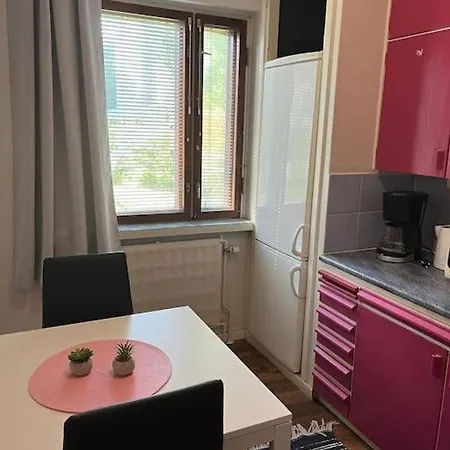 Appartement Keskusta-asunto 52 M2, Kauppakeskuksen Vieressae *