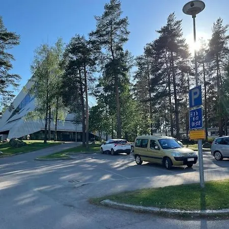 Keskusta-asunto 52 M2, Kauppakeskuksen Vieressae Apartment *