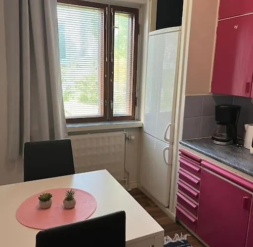 Lägenhet Keskusta-asunto 52 M2, Kauppakeskuksen Vieressae *